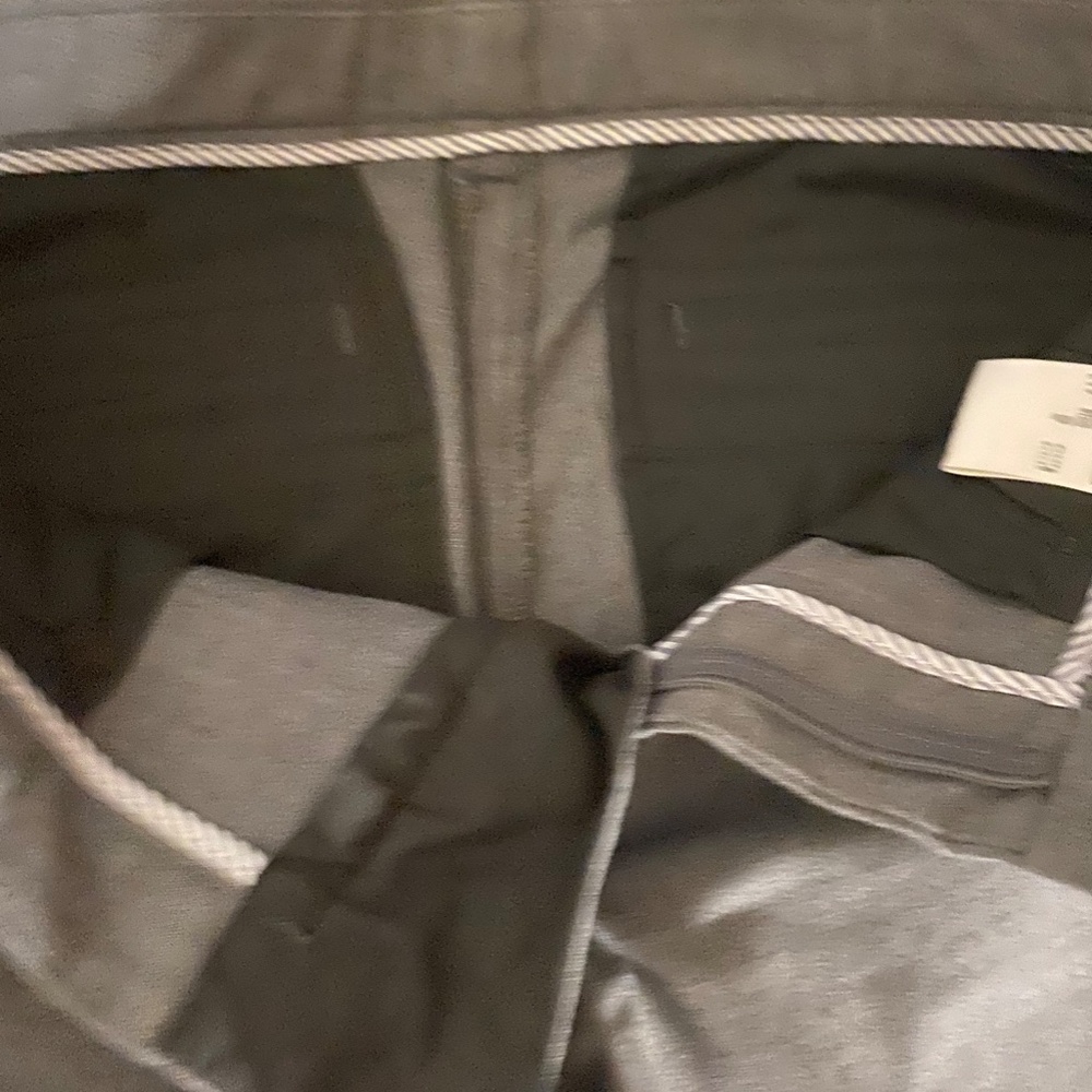 Uniqlo pants - Picture 3 of 4